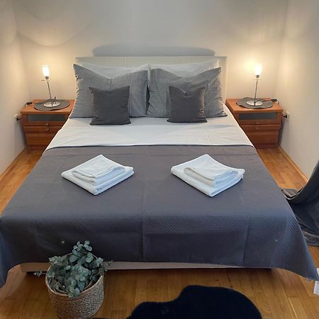 Sanmari Hotel Novi Vinodolski Kültér fotó